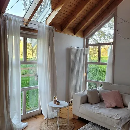 Lichtdurchflutetes Architektenhaus Mit 3 Schlafzimmern Und Garten בית נופש *